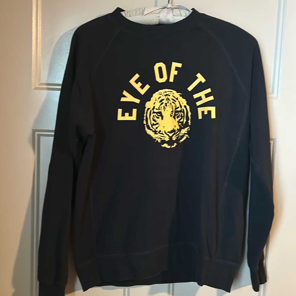 eye of the tiger sweatshirt 🐅